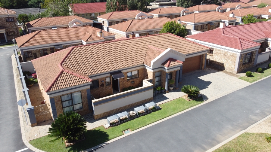 3 Bedroom Property for Sale in Grimbeeck Park North West